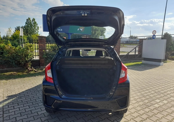 Honda Jazz cena 53400 przebieg: 101500, rok produkcji 2016 z Pińczów małe 172